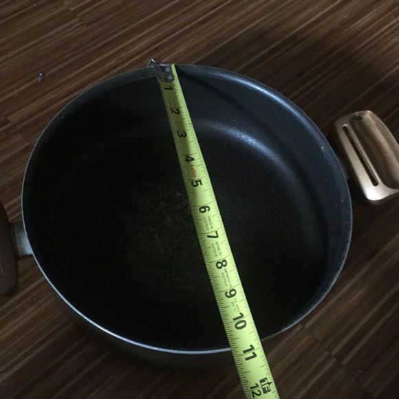 3 nonstick T-fal pots and pans - Picture 6 of 15